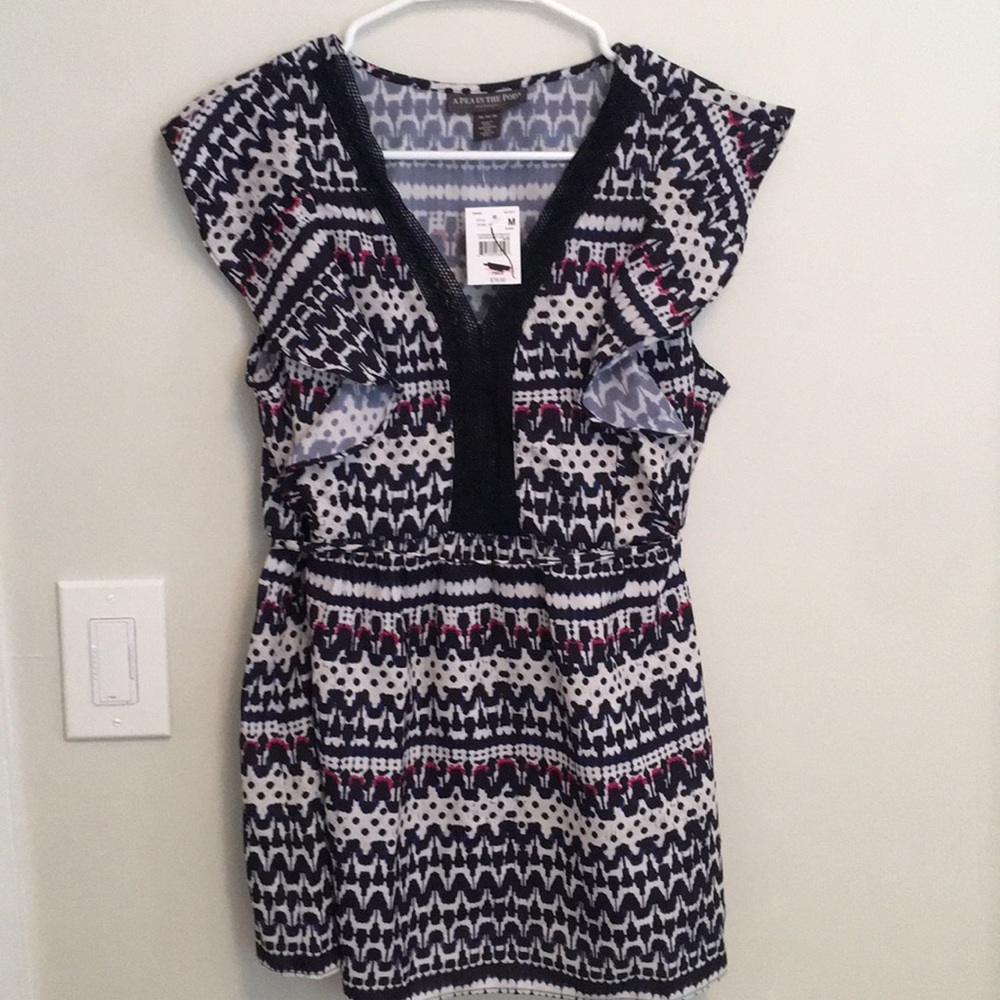 A Pea In The Pod Maternity Top - NWT